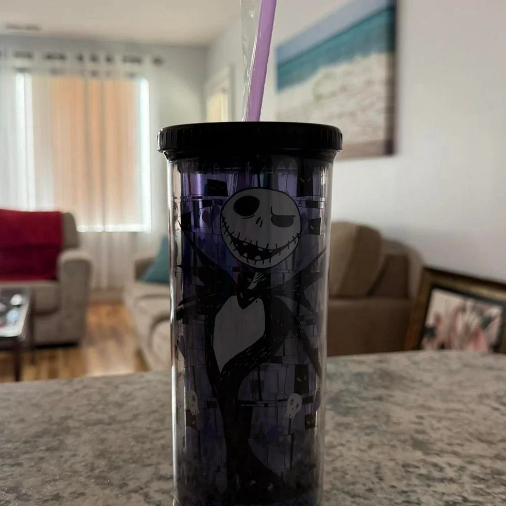 Nightmare Before Christmas tumbler with straw - New